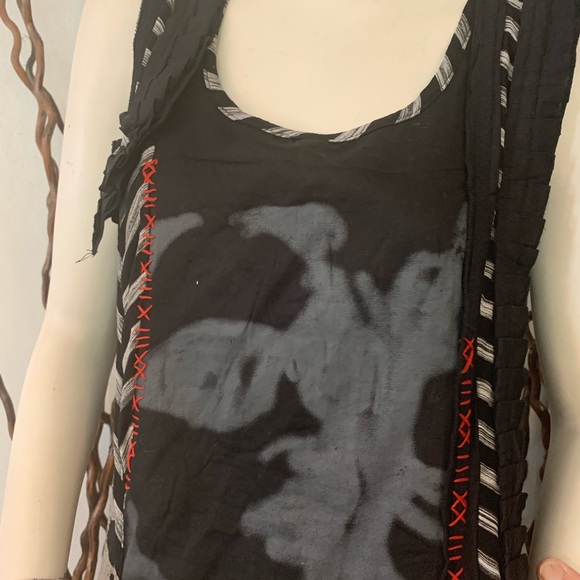 Tricotto Beautiful Sleeveless Designer Dress - Picture 10 of 14